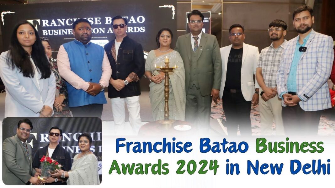 Entrepreneurs Honored by Madhur Bhandarkar at Franchise Batao Expo in Delhi